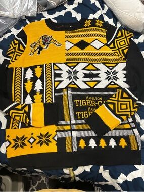 Hamilton Tiger-Cats Yellow & Black Crewneck Sweater